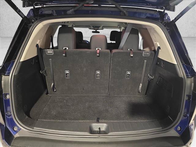 Used 2025 Nissan Pathfinder SV AWD/4WD image 13