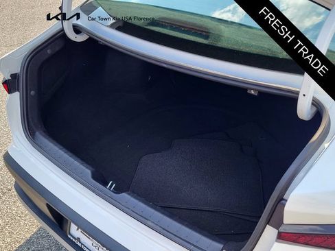 Certified 2025 Kia K4 FWD image 4