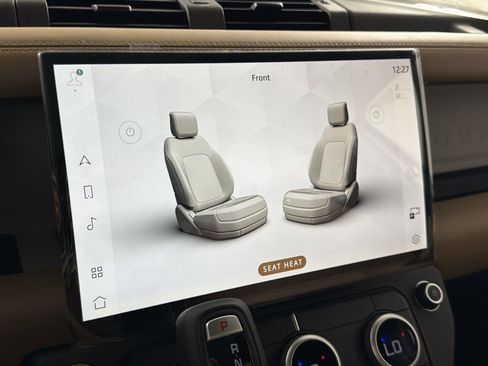 New 2026 Land Rover Defender 110 X-Dynamic SE image 20