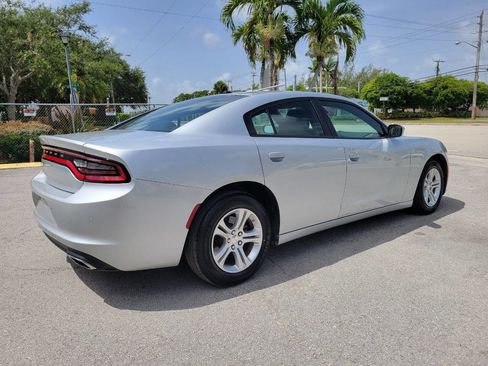 Used 2022 Dodge Charger SXT image 5