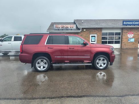 Used 2017 Chevrolet Tahoe LT w/ LT Signature Package AWD/4WD image 2