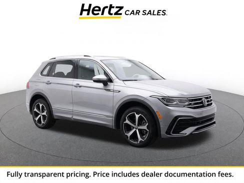 Used 2026 Volkswagen Tiguan SE AWD/4WD image 1