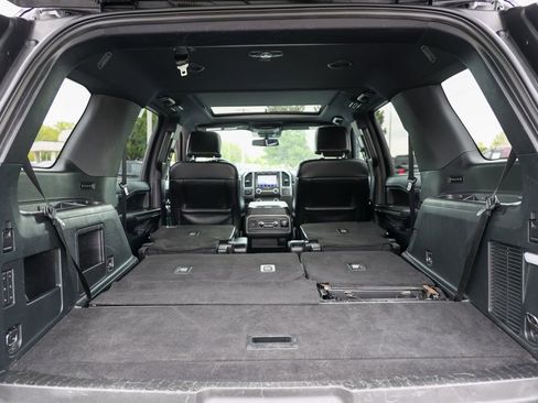 Used 2021 Ford Expedition XLT AWD/4WD image 35