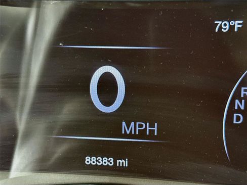 Used 2017 Jeep Grand Cherokee Limited w/ Trailer Tow Group IV AWD/4WD image 2
