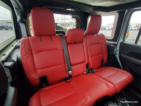 Used 2024 Jeep Wrangler Unlimited Rubicon 392 image 54