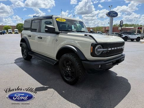 Used 2025 Ford Bronco Outer Banks AWD/4WD image 7