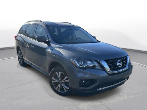 Used 2019 Nissan Pathfinder SL image 4