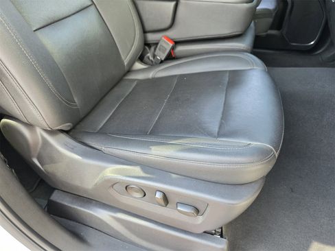 Used 2024 GMC Sierra 1500 SLT image 28