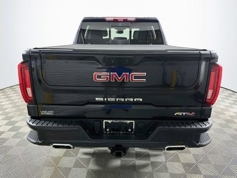 Used 2023 GMC Sierra 1500 AT4 w/ AT4 Premium Package AWD/4WD image 4