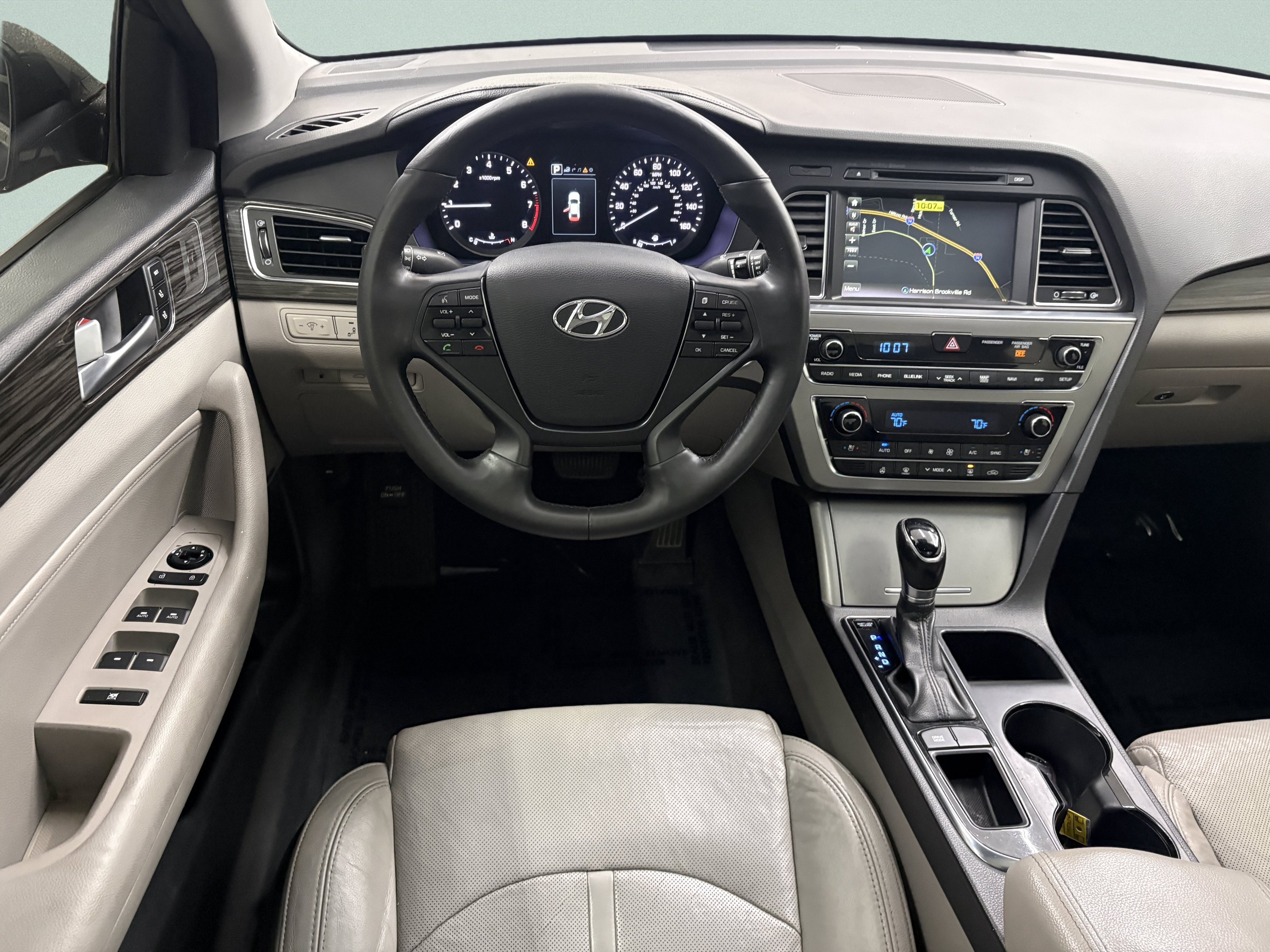 Used 2015 Hyundai Sonata Limited w/ Option Group 05 FWD image 9