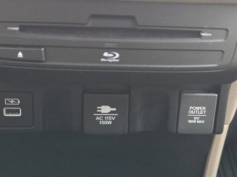 Used 2023 Honda Odyssey Elite image 37