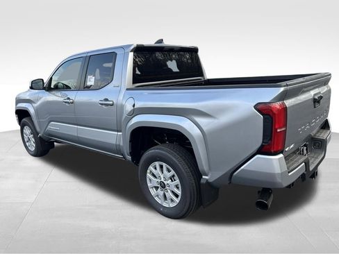 New 2026 Toyota Tacoma SR5 AWD/4WD image 3