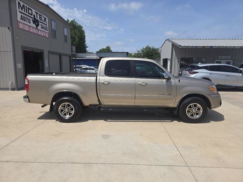 Used 2005 Toyota Tundra SR5 RWD image 4