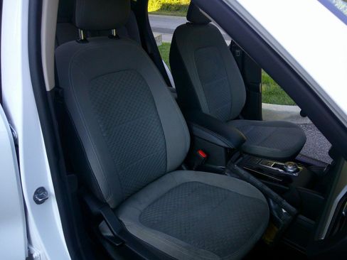 Used 2020 Ford Escape SE FWD image 44