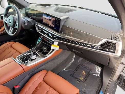 New 2026 BMW X5 M60i image 14