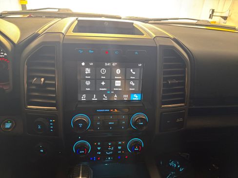 Used 2018 Ford F150 Raptor w/ Equipment Group 802A Luxury AWD/4WD image 30
