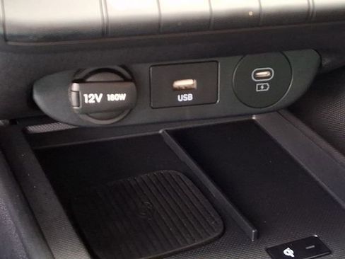 Used 2025 Hyundai Elantra Sport image 34