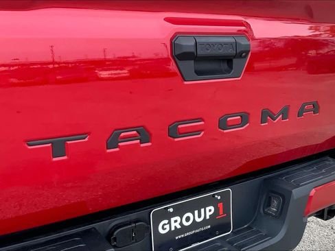 Used 2025 Toyota Tacoma TRD Sport image 31