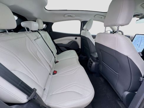 Used 2023 Ford Mustang Mach-E Premium image 19