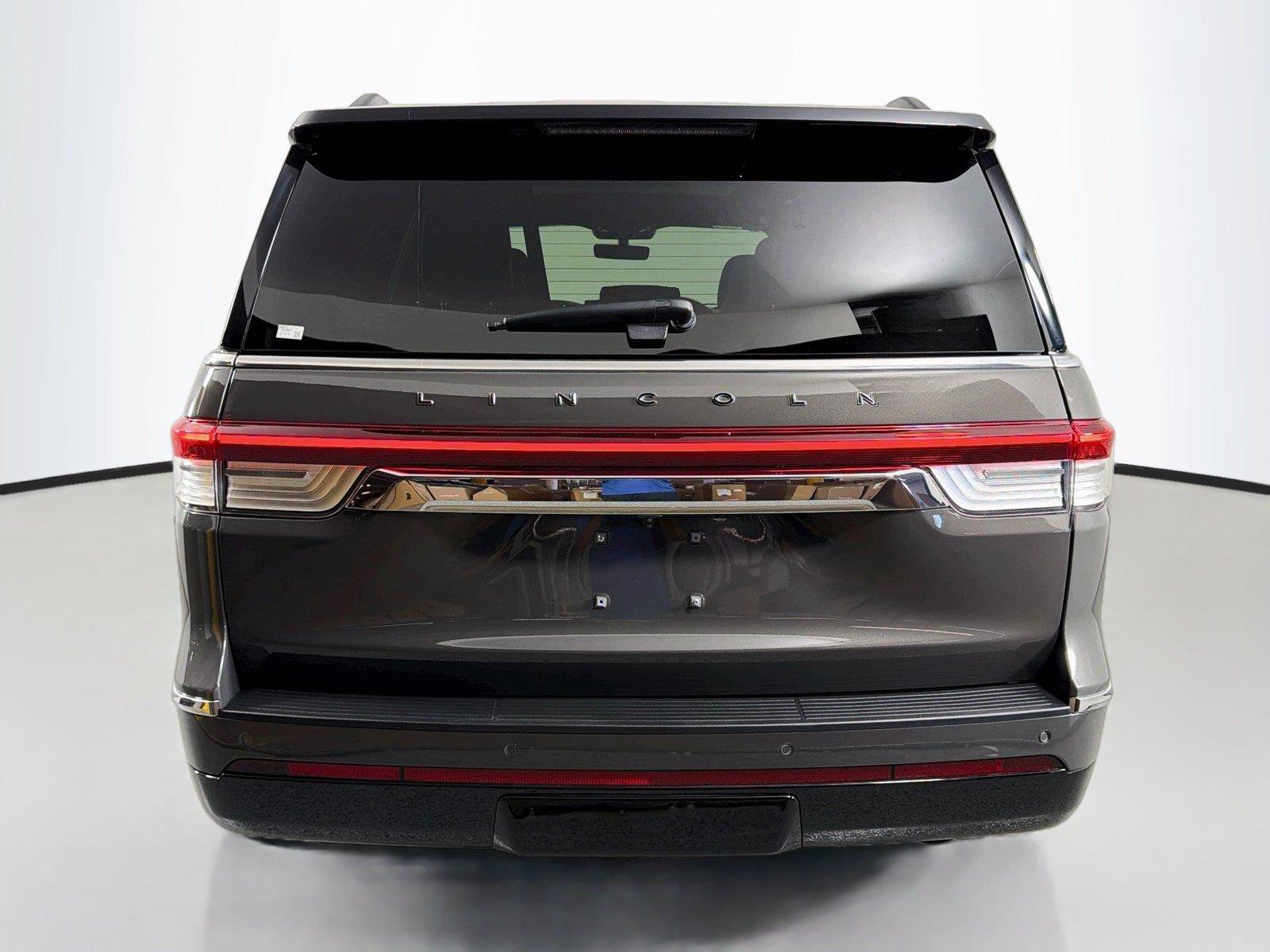 Used 2023 Lincoln Navigator Black Label AWD/4WD image 6