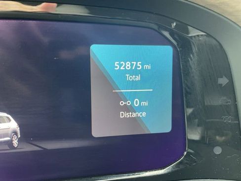 Used 2024 Volkswagen Atlas SE image 12