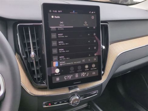 New 2026 Volvo XC60 B5 Plus w/ Protection Package Premier image 28