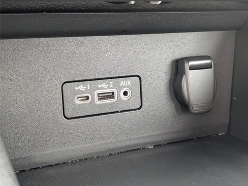 Used 2022 Nissan Sentra SV image 19