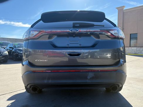 Used 2016 Ford Edge SE image 5