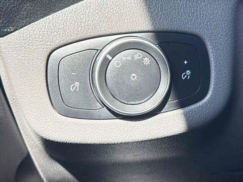 Used 2021 Ford Transit Connect XL image 11