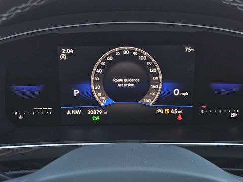 Used 2022 Volkswagen Tiguan SE image 16