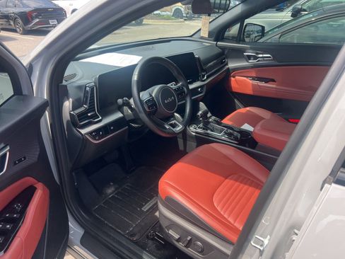 Used 2024 Kia Sportage SX FWD image 5