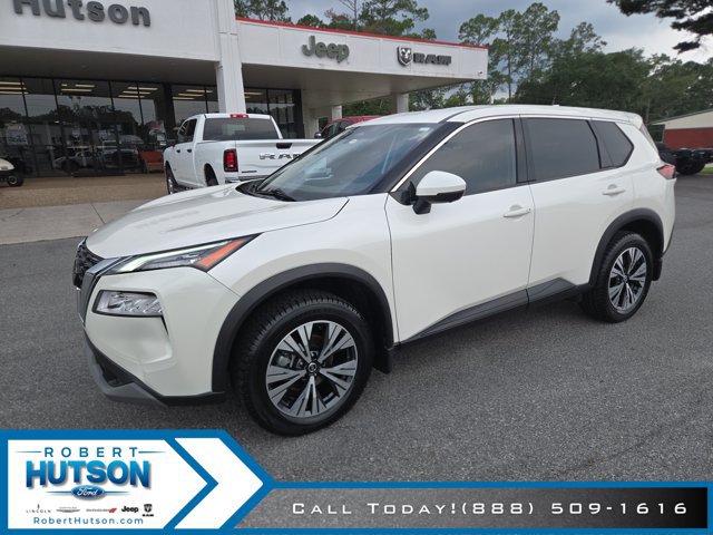 Used 2021 Nissan Rogue SV FWD image 2