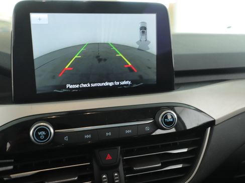 Used 2022 Ford Escape SEL image 15