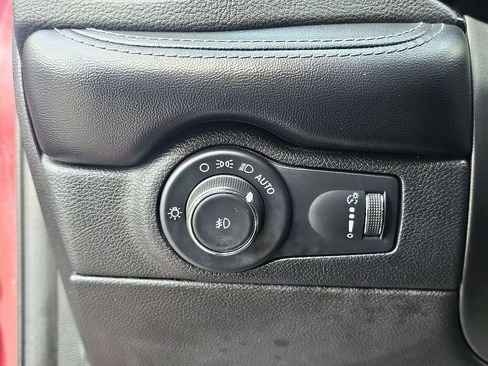 Used 2021 Dodge Durango SXT image 26