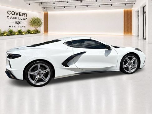 Used 2024 Chevrolet Corvette Stingray Coupe RWD image 15