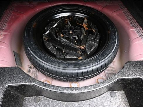 Used 2017 Chevrolet Impala Premier w/ Enhanced Convenience Package image 29