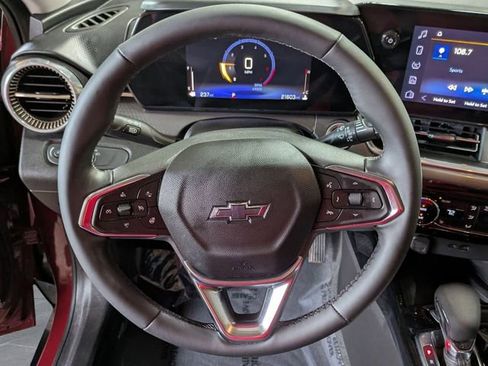 Certified 2024 Chevrolet Trax ACTIV w/ Sunroof Package image 17