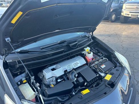Used 2013 Toyota Prius Four image 19