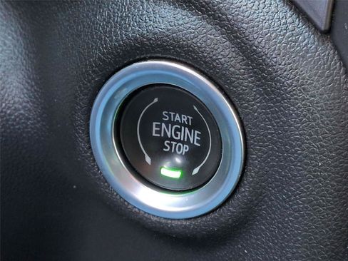 Used 2023 Chevrolet Silverado 1500 Custom image 22