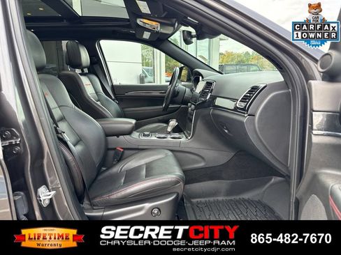 Used 2021 Jeep Grand Cherokee Trailhawk w/ Trailhawk Luxury Group AWD/4WD image 12