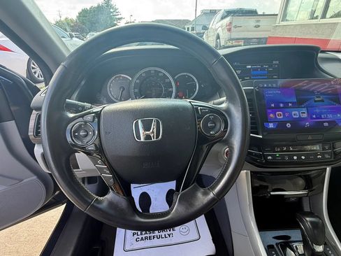 Used 2017 Honda Accord EX-L image 14