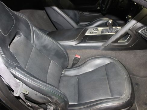 Used 2016 Chevrolet Corvette Stingray Coupe w/ Carbon Flash Badge Package RWD image 23