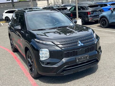 Used 2025 Mitsubishi Outlander SEL Black Edition AWD/4WD image 5