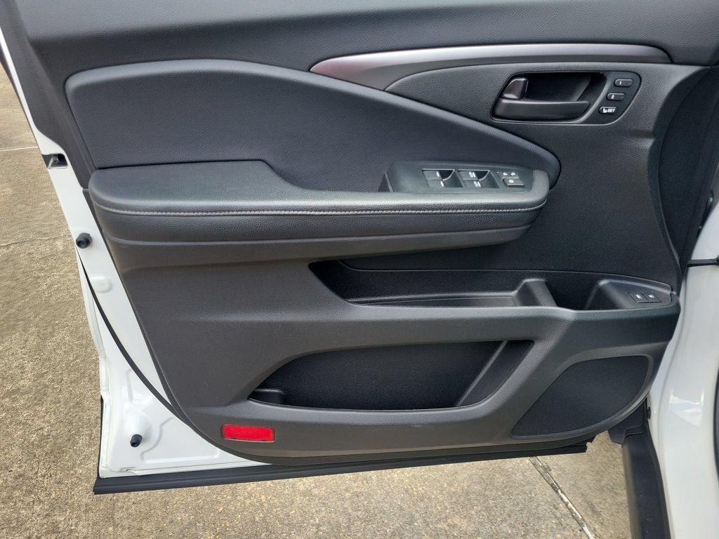 Used 2022 Honda Passport EX-L image 13