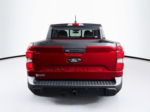 Used 2025 Ford Maverick Lariat w/ Black Appearance Package AWD/4WD image 6