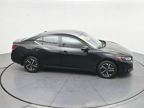Used 2024 Nissan Sentra SV FWD image 22