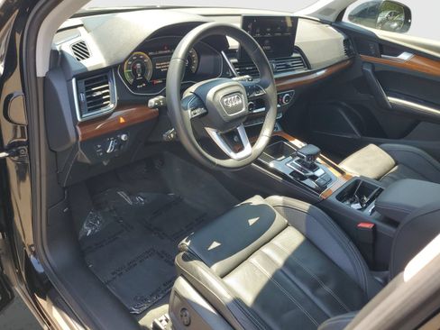 Used 2023 Audi Q5 e Prestige w/ Prestige Package AWD/4WD image 18