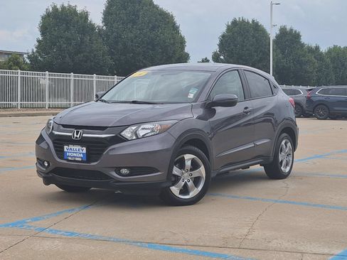 Used 2016 Honda HR-V EX image 2