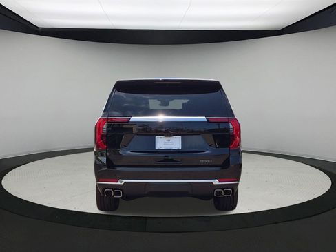 New 2026 GMC Yukon XL Denali w/ Denali Reserve Package AWD/4WD image 4