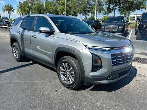 Certified 2026 Chevrolet Equinox LT w/ Safety and Technology Package FWD image 3